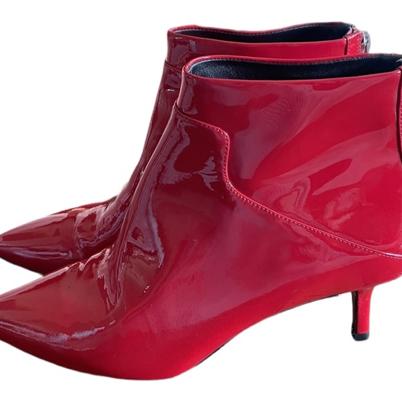 Via Spiga Red Patent Leather Kitten Heel Booties Size 7.5 NWOT - Picture 4 of 12